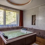 Erdospuszta Club 4* Debrecen