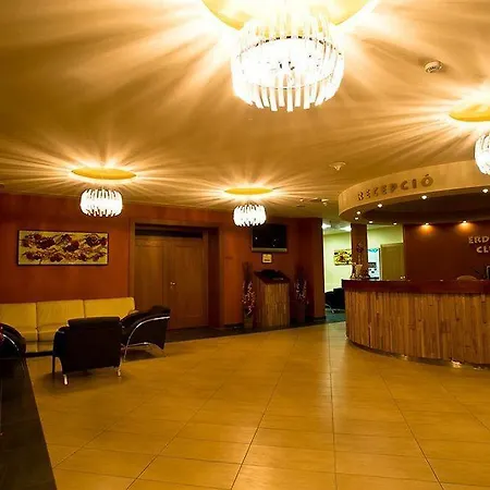 Erdospuszta Club Fenyves Hotel Debreţin