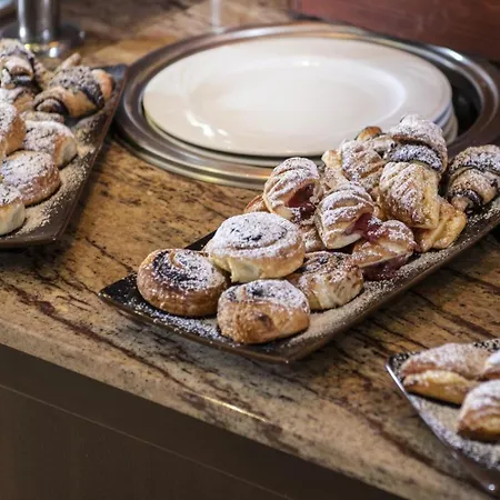 Erdospuszta Club Fenyves מלון