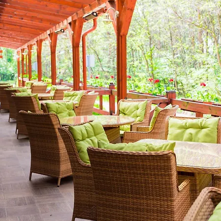 Erdospuszta Club Fenyves מלון דברצן