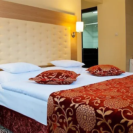 Erdospuszta Club Fenyves דברצן